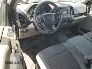2018 Ford F-150 XL z VIN 1FTEX1CB0JKF29765, wystawiony jako Copart lot #63671145 z przebiegiem 106 036 mil mil oraz Czysty tytuł • Clean title. Historia ofert i sprzedaży dostępna na DreamBid. Obrazek 8.