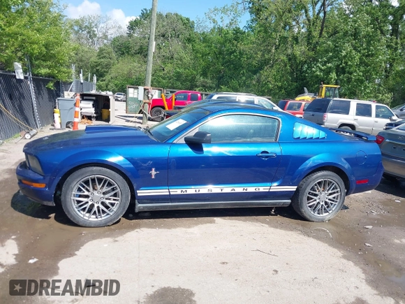 2006 Ford Mustang Standard with VIN 1ZVFT80N565158094, listed as a IAAI auction lot 42168152 with 179,778 mi miles and . Bid and sale history available at DreamBid. Image 14.