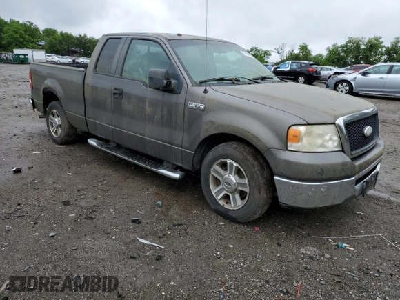 2007 Ford F-150 XL z VIN 1FTPX12V07FA45052, wystawiony jako Copart lot #58164745 z przebiegiem 138 326 mil mil oraz Czysty tytuł • Clean title. Historia ofert i sprzedaży dostępna na DreamBid. Obrazek 4.
