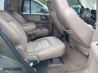 2004 Ford Expedition Eddie Bauer with VIN 1FMFU17L24LB27207, listed as a IAAI auction lot 41994223 with 1 mi miles. Bid and sale history available at carsss.com. Image 8.