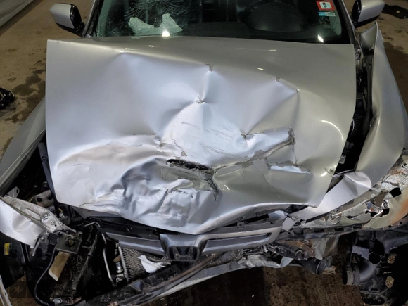 2003 Honda Accord EX z VIN 1HGCM66533A001604, wystawiony jako Copart lot #52806225 z przebiegiem 185 379 mil mil oraz Szkoda całkowita • Salvage title. Historia ofert i sprzedaży dostępna na DreamBid. Obrazek 11.