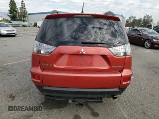 2013 Mitsubishi Outlander SE with VIN JA4AS3AW4DU013085, listed as a Copart auction lot 84697134 with 117,697 mi miles and Salvage Title. Bid and sale history available at carsss.com. Image 6.