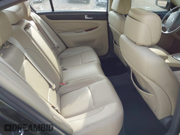 2014 Hyundai Genesis 3.8L z VIN KMHGC4DD2EU260177, wystawiony jako IAAI lot #42092212 z przebiegiem 213 055 mil mil oraz . Historia ofert i sprzedaży dostępna na DreamBid. Obrazek 8.