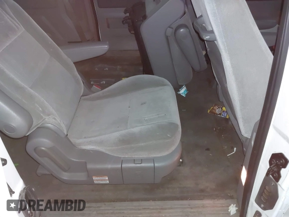 2005 Ford Freestar SES с VIN 2FMZA57695BA87443, выставлен на аукционе IAAI как лот 40873184 с пробегом 144 558 миль миль и . История ставок и продаж доступна на DreamBid. Изображение 8.