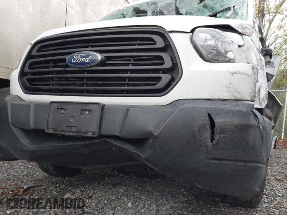 2019 Ford Transit with VIN 1FTYR2CM9KKA81722, listed as a IAAI auction lot 41990481 with 101,540 mi miles. Bid and sale history available at carsss.com. Image 15.