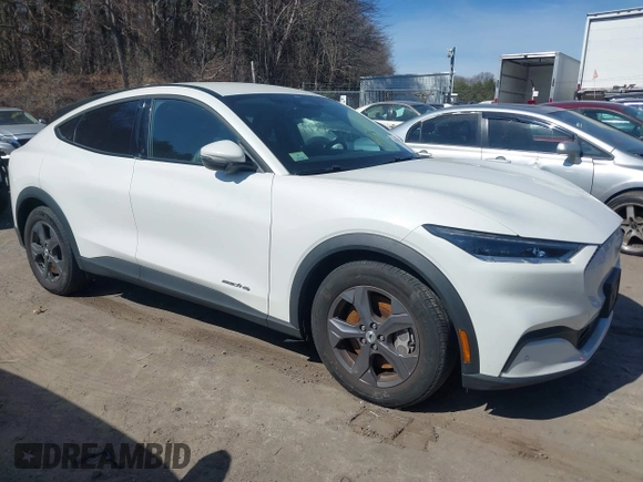 2022 Ford Mustang Mach-E Select z VIN 3FMTK1SS2NMA17717, wystawiony jako IAAI lot #41737529 z przebiegiem Nie podano mil oraz . Historia ofert i sprzedaży dostępna na DreamBid. Obrazek 1.