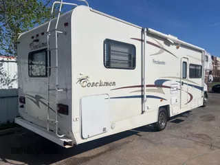 2005 Ford Econoline Cargo with VIN 1FDXE45S45HA87889, listed as a Copart auction lot 54091985 with 43,302 mi miles and Clean Title. Bid and sale history available at DreamBid. Image 4.