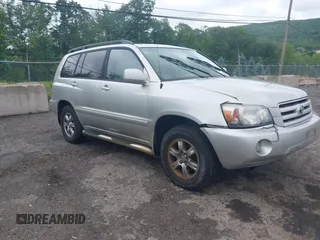 2004 Toyota Highlander z VIN JTEEP21A640051556, wystawiony jako IAAI lot #42387719 z przebiegiem 113 461 mil mil oraz . Historia ofert i sprzedaży dostępna na DreamBid. Obrazek 1.