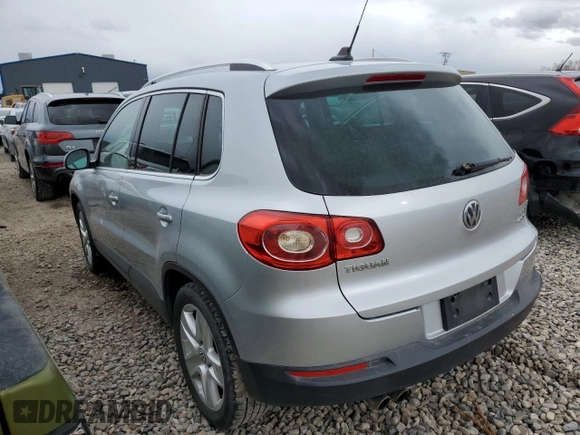 2011 Volkswagen Tiguan SE with VIN WVGBV7AX1BW546543, listed as a Copart auction lot 48498065 with 129,728 mi miles and Clean Title. Bid and sale history available at DreamBid. Image 2.