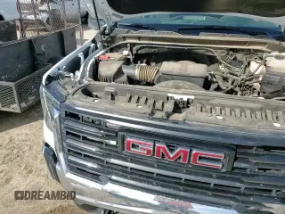2024 GMC Sierra 1500 with VIN 1GT38LE74RF289925, listed as a Copart auction lot 45566965 with 17,614 mi miles and Salvage title. Bid and sale history available at DreamBid. Image 13.