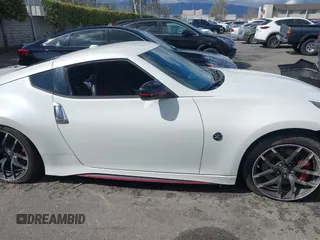 2017 Nissan 370Z with VIN JN1AZ4EH4HM950062, listed as a IAAI auction lot 39140973 with 86,259 mi miles. Bid and sale history available at carsss.com. Image 14.