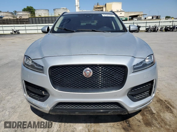 2017 Jaguar F-Pace 20d R-Sport with VIN SADCL2BN3HA098895, listed as a Copart auction lot 57343355 with 122,041 mi miles and Clean title. Bid and sale history available at DreamBid. Image 5.