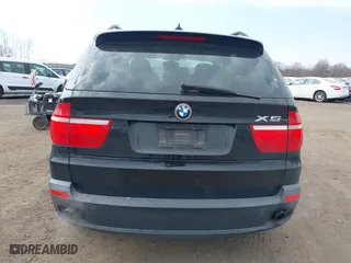 2009 BMW X5 30i with VIN 5UXFE43579L037535, listed as a IAAI auction lot 41715317 with 210,697 mi miles. Bid and sale history available at carsss.com. Image 16.
