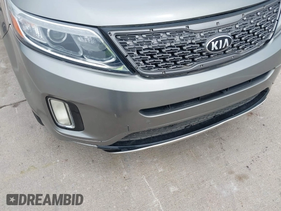 2014 Kia Sorento SX z VIN 5XYKW4A77EG434282, wystawiony jako IAAI lot #42513036 z przebiegiem 175 186 mil mil oraz . Historia ofert i sprzedaży dostępna na DreamBid. Obrazek 6.