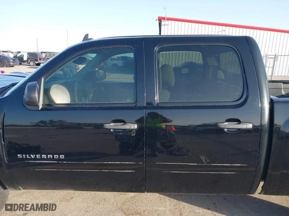 2012 Chevrolet Silverado 1500 LT with VIN 3GCPCSE2XCG154078, listed as a IAAI auction lot 41849078 with 230,888 mi miles. Bid and sale history available at carsss.com. Image 14.