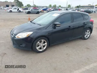 2013 Ford Focus SE with VIN 1FADP3K2XDL247582, listed as a IAAI auction lot 42083081 with 195,688 mi miles. Bid and sale history available at carsss.com. Image 2.