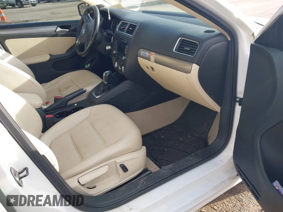 2013 Volkswagen Jetta TDI w/Premium with VIN 3VWLL7AJ6DM422102, listed as a IAAI auction lot 41956935 with 143,385 mi miles and . Bid and sale history available at DreamBid. Image 5.
