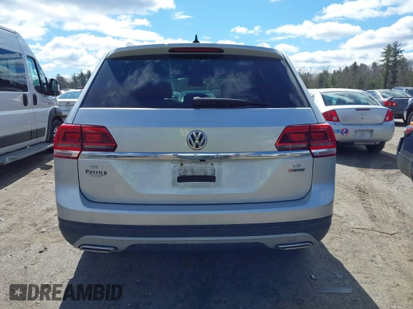2018 Volkswagen Atlas SE with VIN 1V2LR2CA7JC524893, listed as a IAAI auction lot 41876288 with 153,758 mi miles and . Bid and sale history available at DreamBid. Image 16.