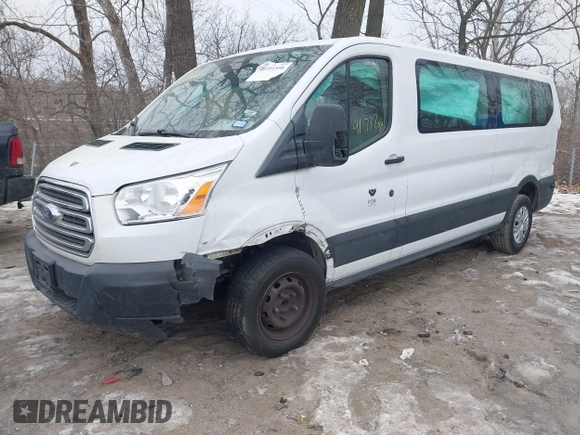 2019 Ford Transit Passenger XL with VIN 1FBZX2YM8KKA48539, listed as a IAAI auction lot 41391558 with 91,777 mi miles. Bid and sale history available at carsss.com. Image 17.