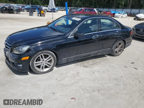 2014 Mercedes-Benz C 250 Sport с VIN WDDGF4HB0EA963286, выставлен на аукционе Copart как лот 61560185 с пробегом 120 689 миль миль и Списание • Salvage title. История ставок и продаж доступна на DreamBid. Изображение 1.