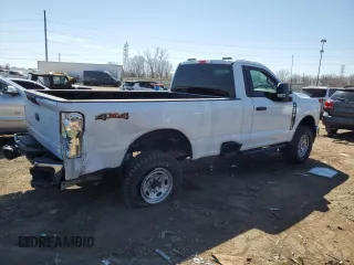 2024 Ford F-250 XL z VIN 1FTBF2BA3RED44401, wystawiony jako Copart lot #49447045 z przebiegiem 8 370 mil mil oraz Szkoda całkowita • Salvage title. Historia ofert i sprzedaży dostępna na DreamBid. Obrazek 3.