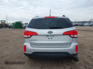 2015 Kia Sorento LX with VIN 5XYKT4A77FG621662, listed as a IAAI auction lot 41883976 with 62,540 mi miles. Bid and sale history available at carsss.com. Image 17.