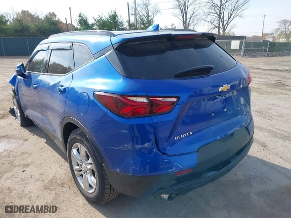 2019 Chevrolet Blazer with VIN 3GNKBBRA8KS613528, listed as a IAAI auction lot 40734671 with 82,418 mi miles. Bid and sale history available at carsss.com. Image 3.