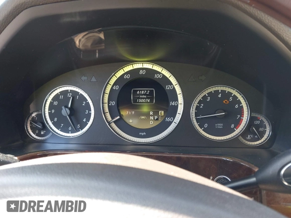 2012 Mercedes-Benz E-Class E 350 Luxury with VIN WDDHF8JB4CA651569, listed as a IAAI auction lot 41769849 with 150,074 mi miles. Bid and sale history available at carsss.com. Image 7.