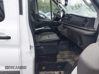 2024 Ford Transit Passenger XL with VIN 1FBAX2C89RKB89363, listed as a IAAI auction lot 42216151 with 1,496 mi miles and . Bid and sale history available at DreamBid. Image 5.