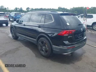 2018 Volkswagen Tiguan SEL с VIN 3VV3B7AX7JM076018, выставлен на аукционе IAAI как лот 42428029 с пробегом 70 339 миль миль и . История ставок и продаж доступна на DreamBid. Изображение 3.