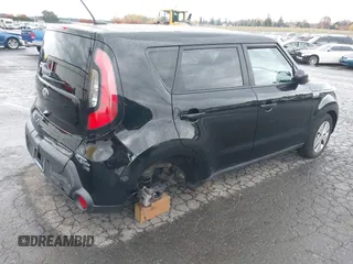 2016 Kia Soul z VIN KNDJN2A25G7342160, wystawiony jako IAAI lot #40857245 z przebiegiem 64 154 mil mil oraz . Historia ofert i sprzedaży dostępna na DreamBid. Obrazek 4.