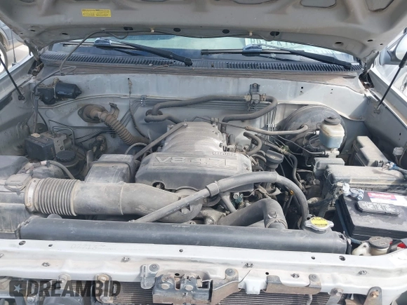 2004 Toyota Tundra SR5 with VIN 5TBET34114S453461, listed as a IAAI auction lot 41764793 with 165,907 mi miles and . Bid and sale history available at carsss.com. Image 10.