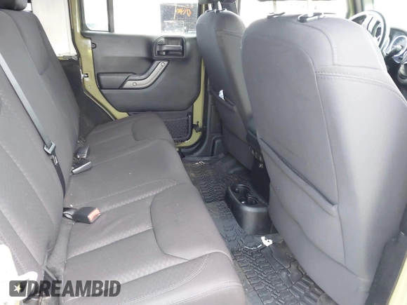 2013 Jeep Wrangler Unlimited Sport z VIN 1C4BJWDG0DL577812, wystawiony jako IAAI lot #42301104 z przebiegiem 138 387 mil mil oraz . Historia ofert i sprzedaży dostępna na DreamBid. Obrazek 8.