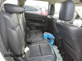 2020 Mitsubishi Outlander SE with VIN JA4AD3A33LZ021602, listed as a Copart auction lot 51567945 with 85,417 mi miles and Non repairable. Bid and sale history available at DreamBid. Image 7.