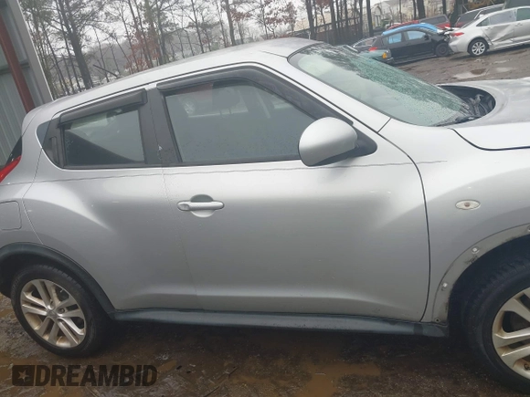 2014 Nissan Juke S with VIN JN8AF5MR6ET354169, listed as a IAAI auction lot 41533736 with 1 mi miles. Bid and sale history available at carsss.com. Image 13.