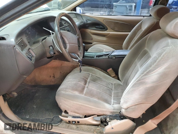 1996 Ford Thunderbird LX z VIN 1FALP62W0TH162431, wystawiony jako Copart lot #41864445 z przebiegiem 183 798 mil mil oraz Szkoda całkowita • Salvage title. Historia ofert i sprzedaży dostępna na DreamBid. Obrazek 7.