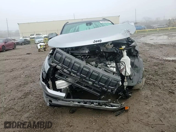 2022 Jeep Compass Latitude with VIN 3C4NJCBB1NT167139, listed as a Copart auction lot 85281964 with 43,990 mi miles and Salvage Title. Bid and sale history available at carsss.com. Image 11.