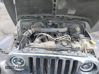2004 Jeep Wrangler Sahara with VIN 1J4FA59S54P740417, listed as a IAAI auction lot 42382078 with 200,108 mi miles and . Bid and sale history available at DreamBid. Image 10.