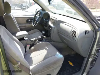 2007 Chevrolet TrailBlazer LS with VIN 1GNDS13S172110589, listed as a IAAI auction lot 41919212 with 168,053 mi miles. Bid and sale history available at carsss.com. Image 5.