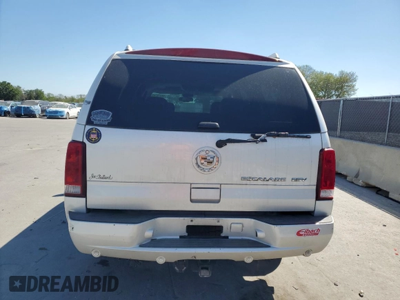 2005 Cadillac Escalade ESV z VIN 3GYFK66N15G159830, wystawiony jako Copart lot #48376245 z przebiegiem 231 914 mil mil oraz Szkody całkowita. Historia ofert i sprzedaży dostępna na DreamBid. Obrazek 6.