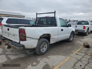 2000 Chevrolet Silverado 1500 with VIN 1GCEC14V2YZ292346, listed as a Copart auction lot 86840604 with 232,084 mi miles and Clean Title. Bid and sale history available at carsss.com. Image 3.