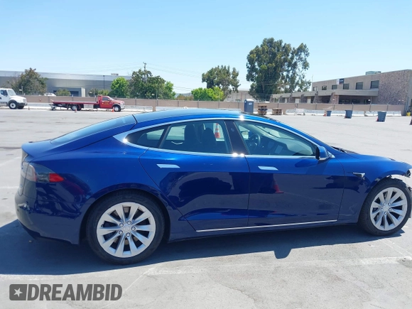 2018 Tesla Model S 75D with VIN 5YJSA1E22JF262269, listed as a IAAI auction lot 42629704 with 131,138 mi miles and . Bid and sale history available at DreamBid. Image 14.
