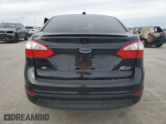 2019 Ford Fiesta SE z VIN 3FADP4BJ5KM144370, wystawiony jako Copart lot #49093915 z przebiegiem Nie podano mil oraz Szkoda całkowita • Salvage title. Historia ofert i sprzedaży dostępna na DreamBid. Obrazek 6.