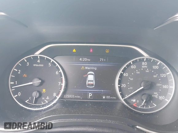 2017 Nissan Maxima SL z VIN 1N4AA6AP3HC441685, wystawiony jako IAAI lot #42236439 z przebiegiem 175 931 mil mil oraz . Historia ofert i sprzedaży dostępna na DreamBid. Obrazek 7.