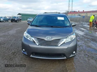 2017 Toyota Sienna XLE with VIN 5TDDZ3DC7HS157241, listed as a IAAI auction lot 41530337 with 87,448 mi miles and . Bid and sale history available at DreamBid. Image 12.