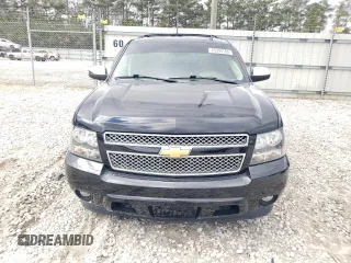 2013 Chevrolet Avalanche LTZ with VIN 3GNMCGE07DG198370, listed as a Copart auction lot 43990185 with 125,944 mi miles and Salvage title. Bid and sale history available at DreamBid. Image 5.