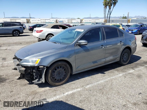 2014 Volkswagen Jetta SE with VIN 3VWD17AJ2EM322087, listed as a Copart auction lot 62571155 with 71,884 mi miles and Salvage title. Bid and sale history available at DreamBid. Image 1.