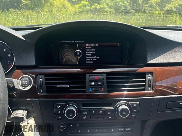 2011 BMW 3 Series 328i xDrive with VIN WBAPK5C54BF126162, listed as a Copart auction lot 65739865 with 106,897 mi miles and Clean title. Bid and sale history available at DreamBid. Image 9.