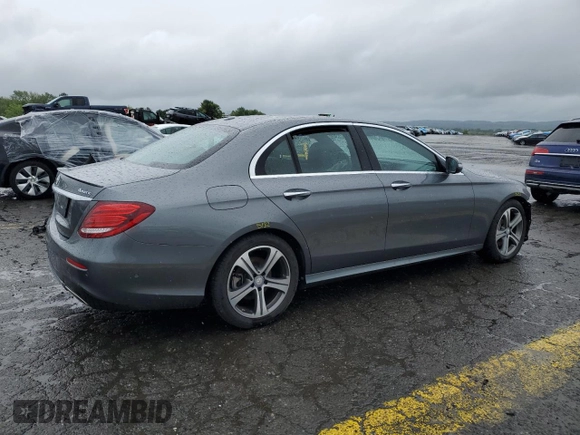 2017 Mercedes-Benz E 300 Luxury z VIN WDDZF4KB8HA108146, wystawiony jako Copart lot #58291275 z przebiegiem 96 000 mil mil oraz Szkoda całkowita • Salvage title. Historia ofert i sprzedaży dostępna na DreamBid. Obrazek 3.