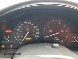 1999 Saturn SW z VIN 1G8ZK8273XZ244364, wystawiony jako Copart lot #84493794 z przebiegiem 172 284 mil mil oraz Szkody całkowita. Historia ofert i sprzedaży dostępna na DreamBid. Obrazek 9.